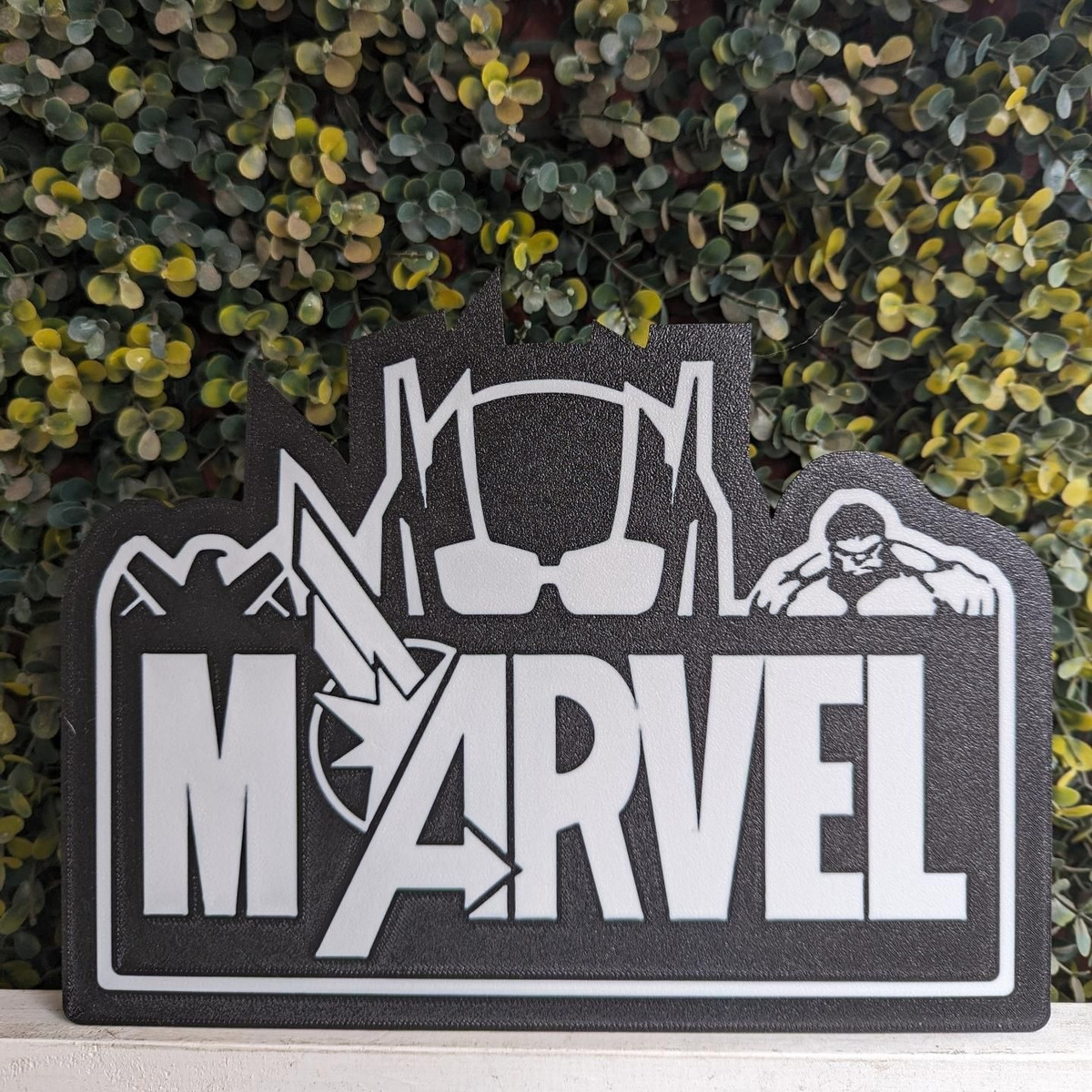 Lampara Velador Led 3d Marvel Negro Blanco - Image 2