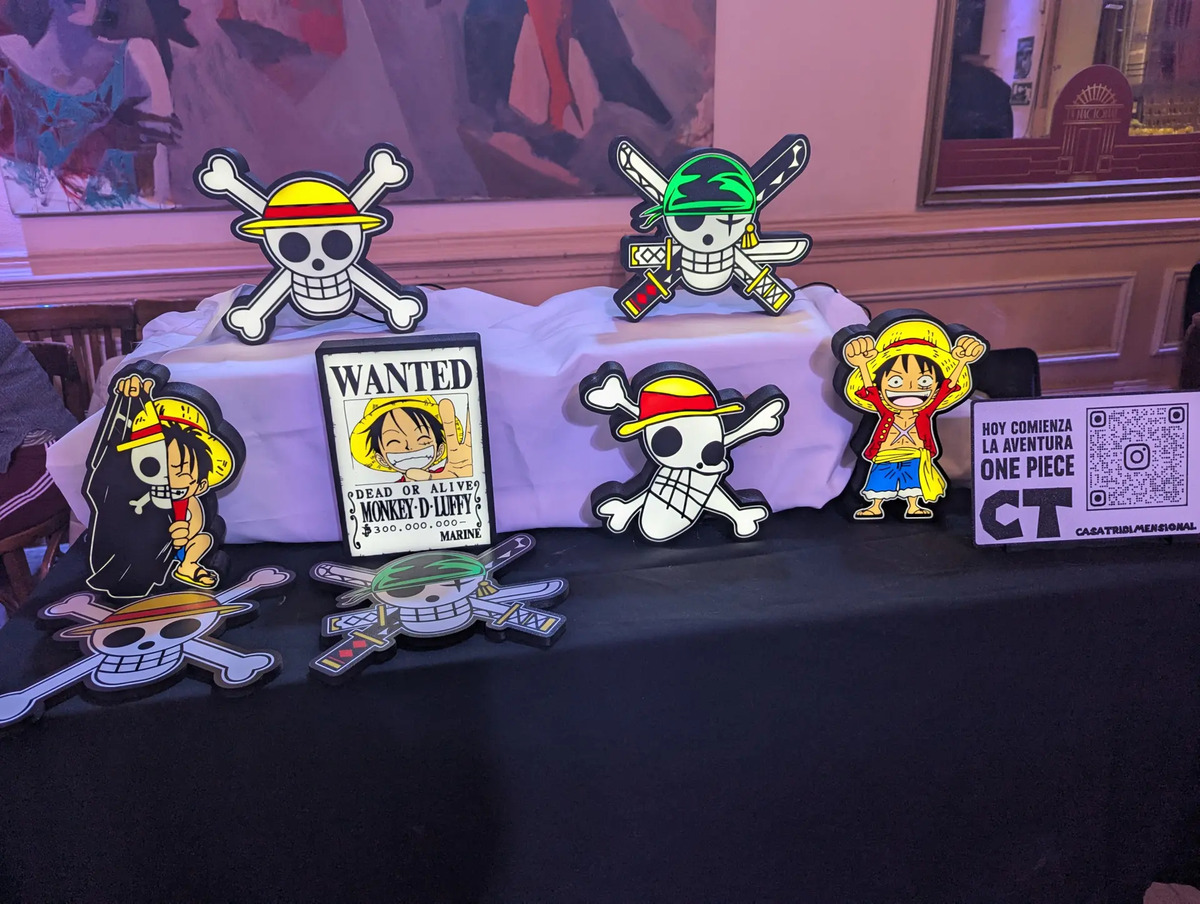 Lampara Velador Led 3d One Piece Hueso Zoro Negro Blanco - Image 3